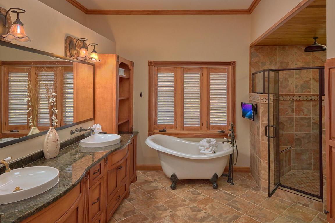 Journey'S End, 5 Bedrooms, Sleeps 12, Private Outdoor Pool, Theater, Sauna Sevierville Eksteriør bilde
