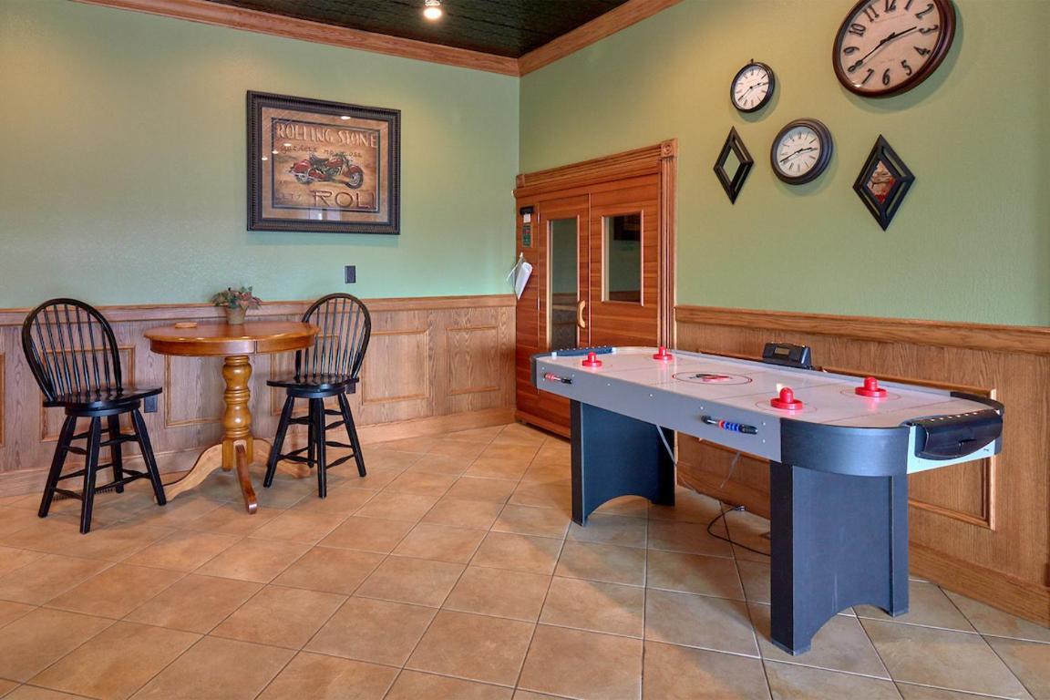 Journey'S End, 5 Bedrooms, Sleeps 12, Private Outdoor Pool, Theater, Sauna Sevierville Eksteriør bilde