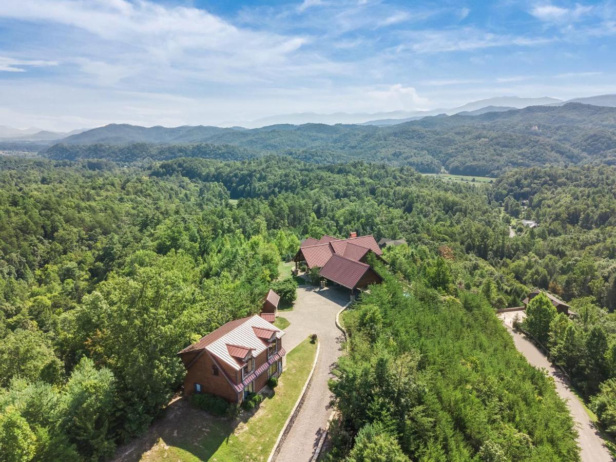 Journey'S End, 5 Bedrooms, Sleeps 12, Private Outdoor Pool, Theater, Sauna Sevierville Eksteriør bilde